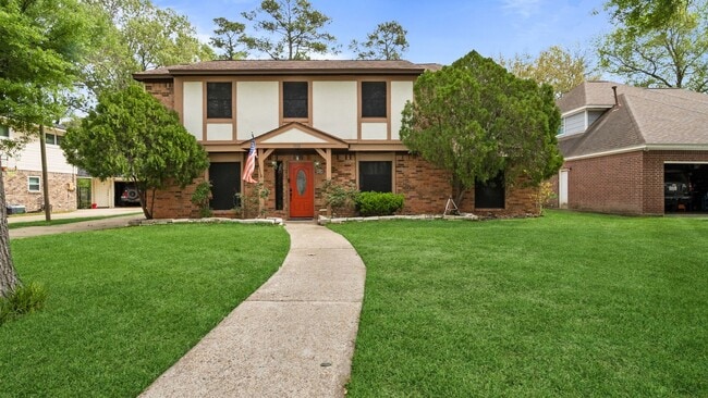 3800 Trailwood Dr in Baytown, TX - Building Photo - Building Photo
