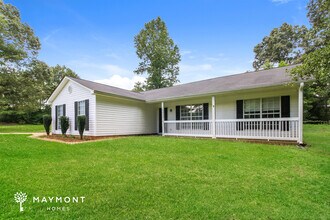 101 Live Oak Dr in Jackson, GA - Building Photo - Building Photo