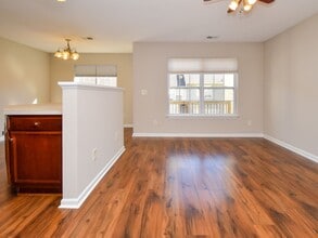 33 Scott Hollow Dr in Winston-Salem, NC - Building Photo - Building Photo