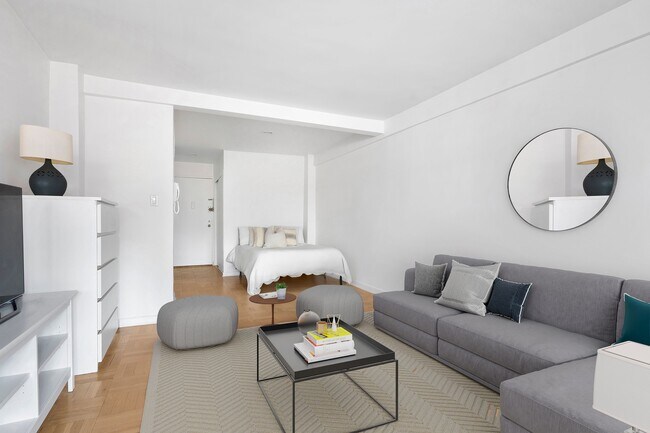 241 E 76th St in New York, NY - Building Photo - Building Photo