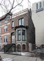 106-108 W Oak St Apartments