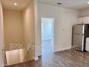 4503 S Gramercy Pl in Los Angeles, CA - Building Photo - Building Photo