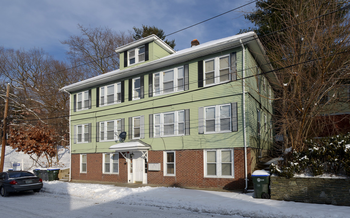 88 Garfield Ave in Providence, RI - Foto de edificio