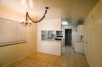 8802 E University Dr in Mesa, AZ - Building Photo - Building Photo