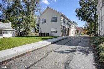 24 W Dahlgren St in Greencastle, PA - Building Photo - Building Photo