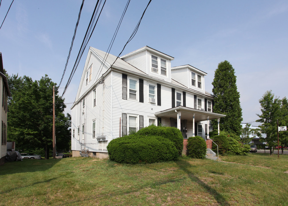 353 Main St in East Hartford, CT - Building Photo