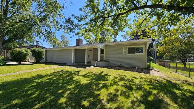 property at 715 W Jefferson St