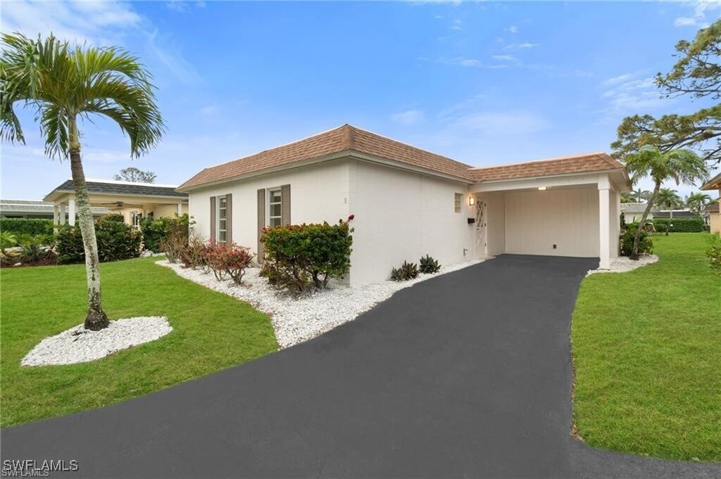 3 Kings Rd in Naples, FL - Foto de edificio