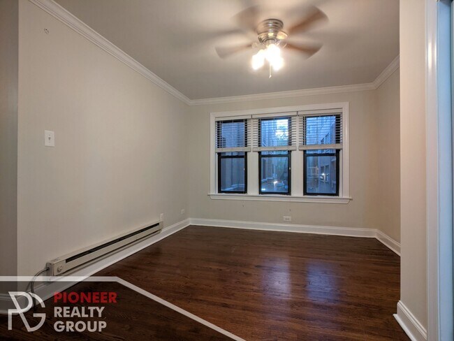 839 W Cornelia Ave, Unit #837 - 3S in Chicago, IL - Building Photo - Building Photo