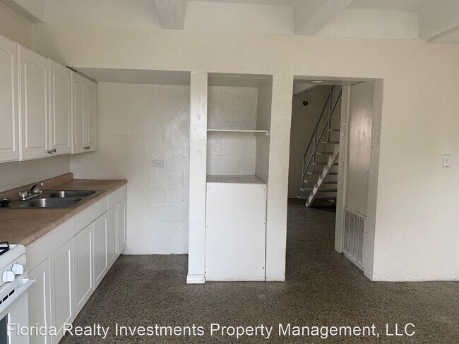 835 E University Blvd-Unit -Unit 104 in Melbourne, FL - Building Photo - Building Photo