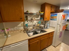 365 Ellis Ave in Iowa City, IA - Building Photo