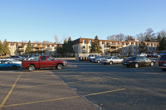 Hazelwood Apartments in St. Paul, MN - Building Photo - Building Photo