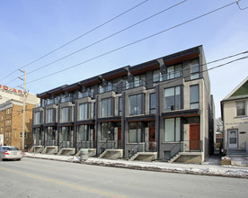 837 Broadview Ave in Toronto, ON - Building Photo - Primary Photo