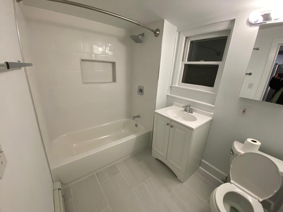 407 Rye Beach Ave in Rye, NY - Building Photo