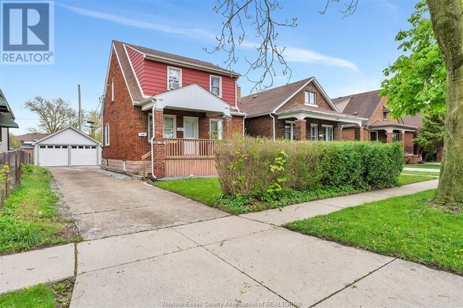 property at 1564 Alexis Rd
