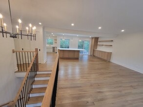 2S245 Mayfield Ln in Glen Ellyn, IL - Building Photo - Building Photo