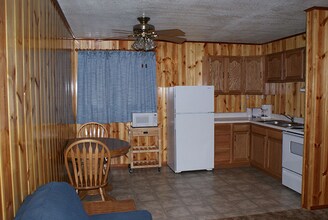 237 E White Mountain Blvd in Pinetop, AZ - Building Photo - Building Photo