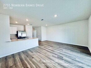 2755 Newbern Banks Dr in Bradenton, FL - Building Photo - Building Photo