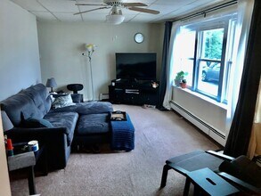 50 Buckwalter Rd in Spring City, PA - Foto de edificio - Building Photo