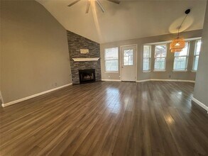 516 Jefferson Ln in Georgetown, TX - Foto de edificio - Building Photo