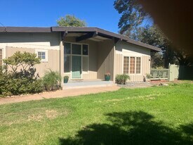 12523 La Vida Ln in Wilton, CA - Building Photo