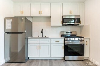 11910 Elkwood St in North Hollywood, CA - Building Photo - Building Photo