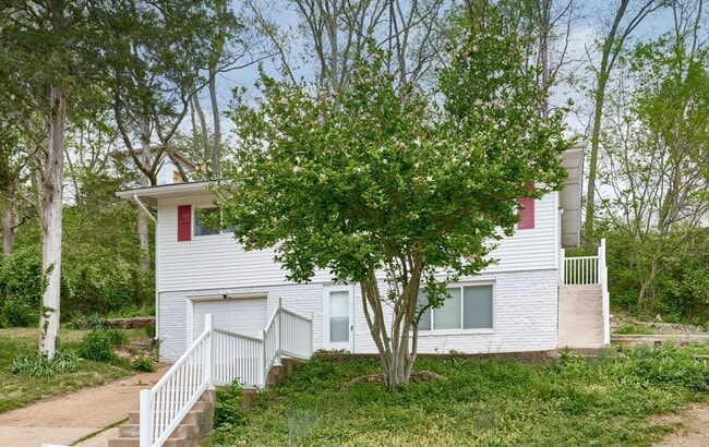 property at 63 Patricia Pl