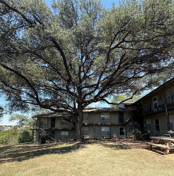509 Cedar Dr in Georgetown, TX - Building Photo