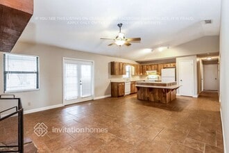 2301 Beechwood Ct in Plant City, FL - Foto de edificio - Building Photo