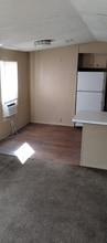 128 SE Guinevere Ct in Lake City, FL - Building Photo - Building Photo