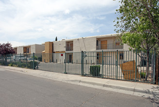 217 Pennsylvania St NE in Albuquerque, NM - Building Photo - Building Photo