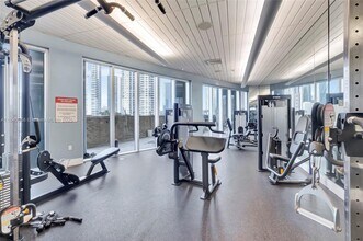 185 SW 7th St, Unit 1600 in Miami, FL - Building Photo - Building Photo