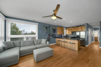 2135 W Adams St in Chicago, IL - Building Photo - Building Photo