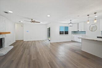 3803 Alexandria Dr in Austin, TX - Building Photo - Building Photo