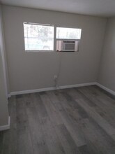 15101 N 15th St in Lutz, FL - Foto de edificio - Building Photo