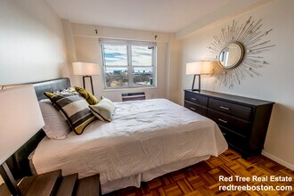 175 Freeman St in Brookline, MA - Foto de edificio - Building Photo