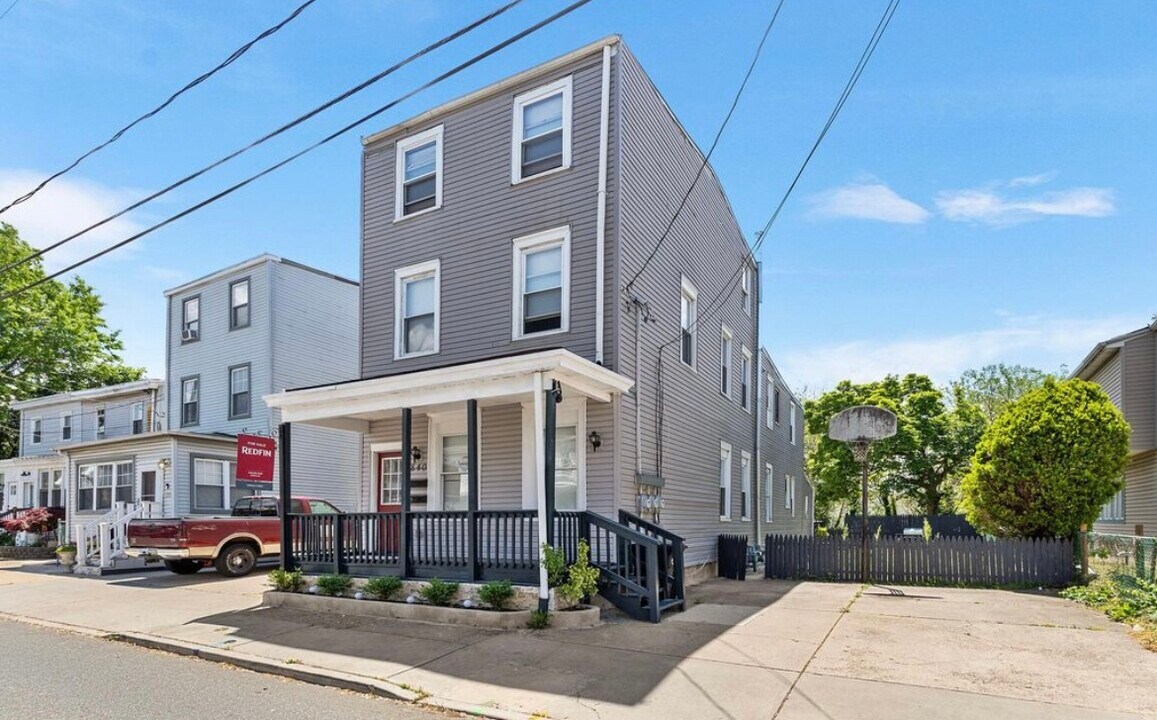 840 Cumberland St, Unit 840 Cumberland St Apt 1 in Gloucester City, NJ - Foto de edificio