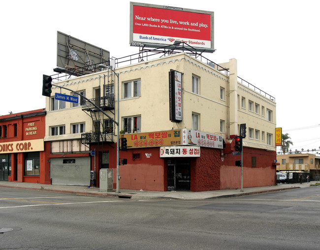 901 S Vermont Ave in Los Angeles, CA - Building Photo - Building Photo