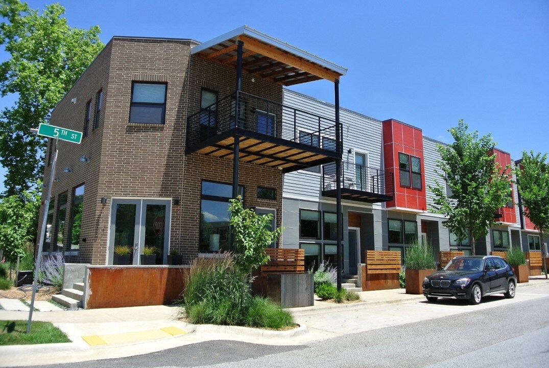 Sycamore Rowhomes in Fayetteville, AR - Foto de edificio