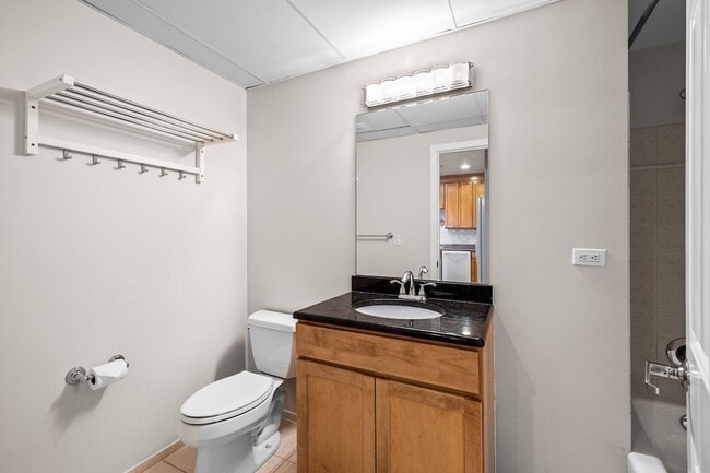 property at 4875 S Monaco St