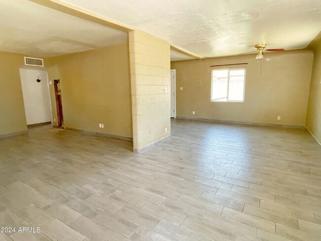 2138 E Turney Ave, Unit D in Phoenix, AZ - Building Photo - Building Photo