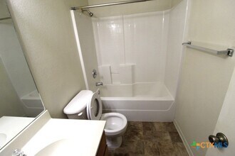 4205 Primrose Dr, Unit B in Copperas Cove, TX - Foto de edificio - Building Photo