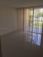 4746 NW 97th Ct in Doral, FL - Building Photo - Building Photo