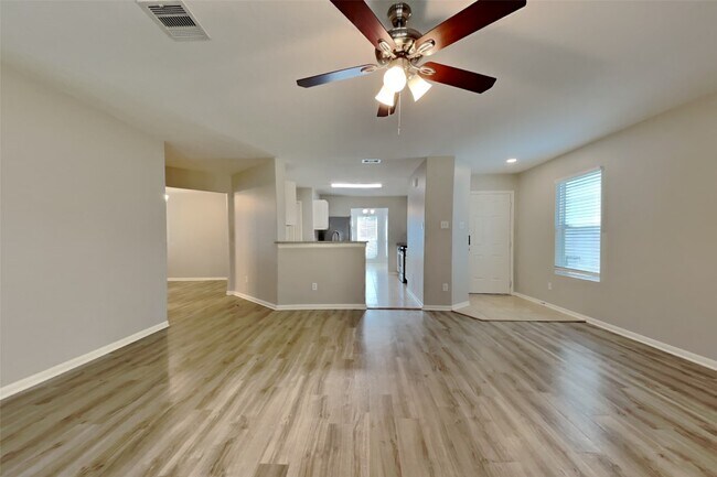 16624 Foursquare Dr in Conroe, TX - Building Photo - Building Photo