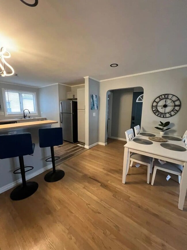 2325 S 11th Ave in Broadview, IL - Building Photo - Building Photo