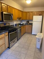 616 Stirling Plz, Unit 2 in Westfield, NJ - Building Photo