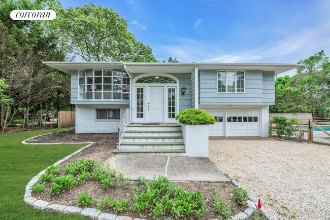 property at 6 Scotts Landing Rd