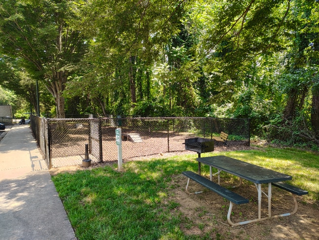 600 Reusens Rd in Lynchburg, VA - Building Photo - Building Photo