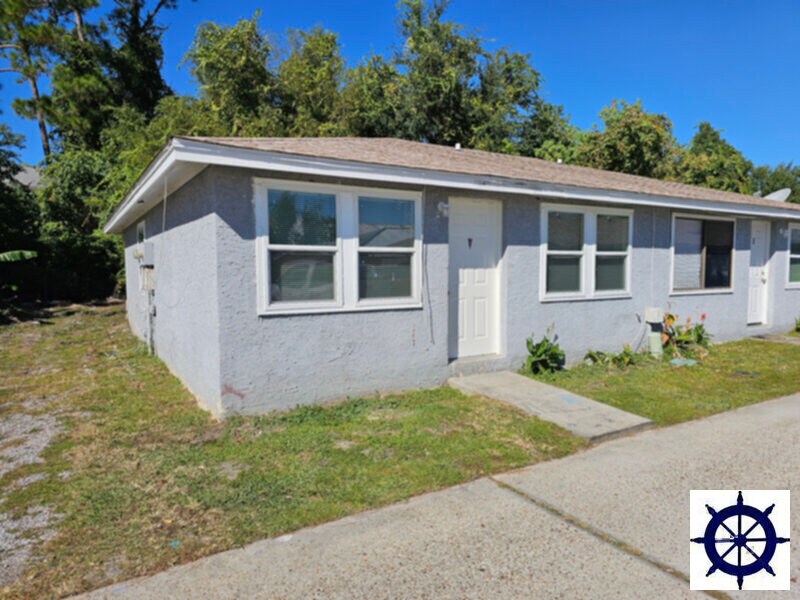 715 E 13th St in Panama City, FL - Building Photo