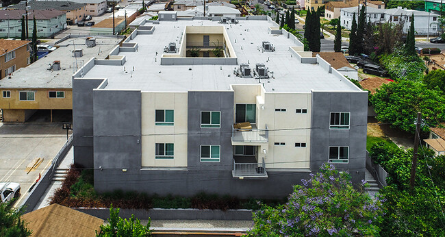 6320 Beck Ave in North Hollywood, CA - Building Photo - Building Photo